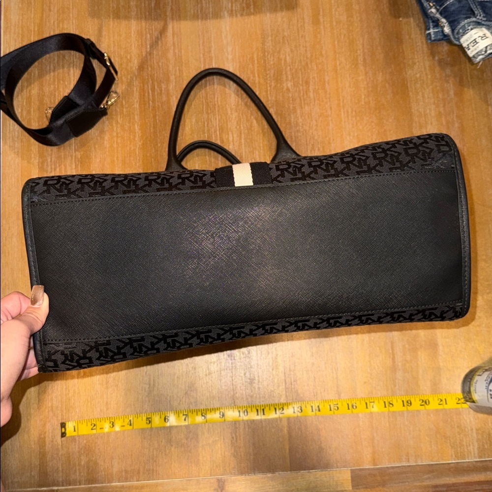 DKNY Black and Cream Patterned Tote - Picture 3 of 4